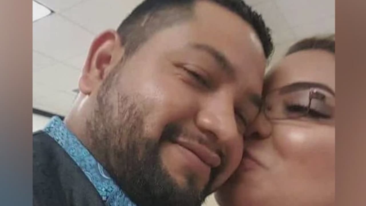 Hispano resulta en custodia de ICE tras una infracción de tránsito y posteriormente en un hospital