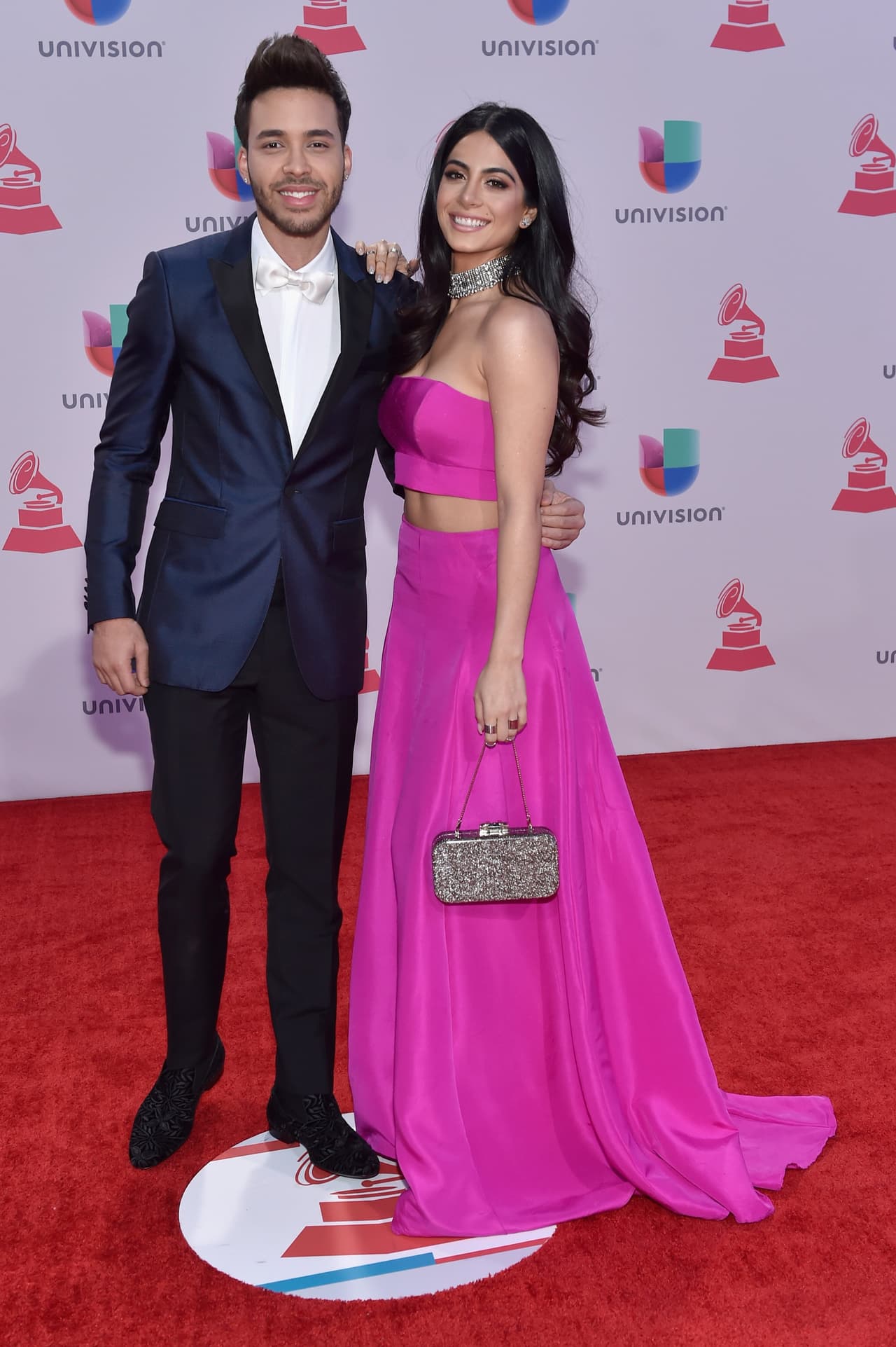 De ahí en adelante se les ha visto juntos por todos lados y se les nota felices. Durante la ceremonia de Latin GRAMMY fueron inseparables.