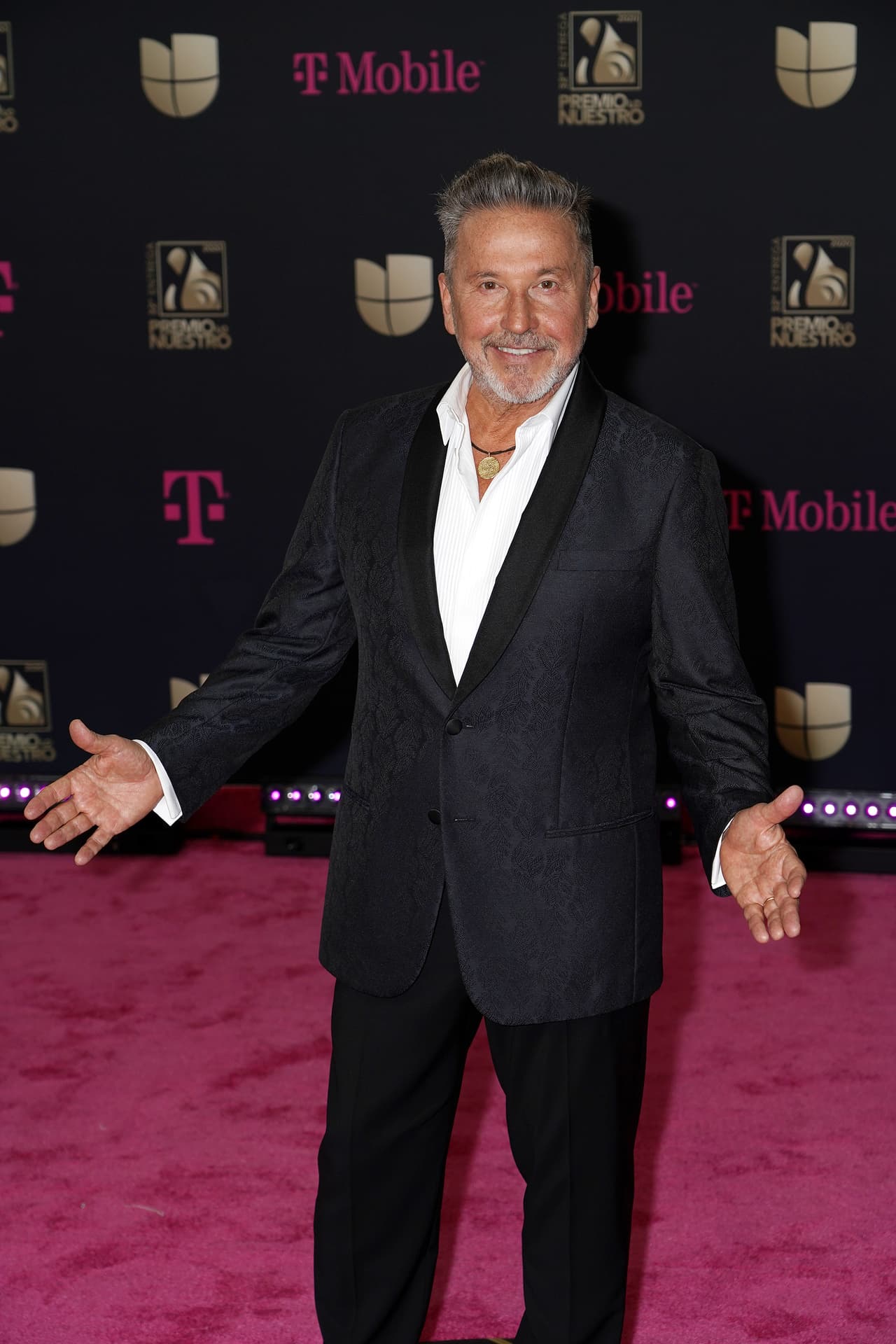 Ricardo Montaner solo se quedó con el apellido de su nombre real. El cantante se llama Héctor Eduardo Reglero Montaner.
<br>