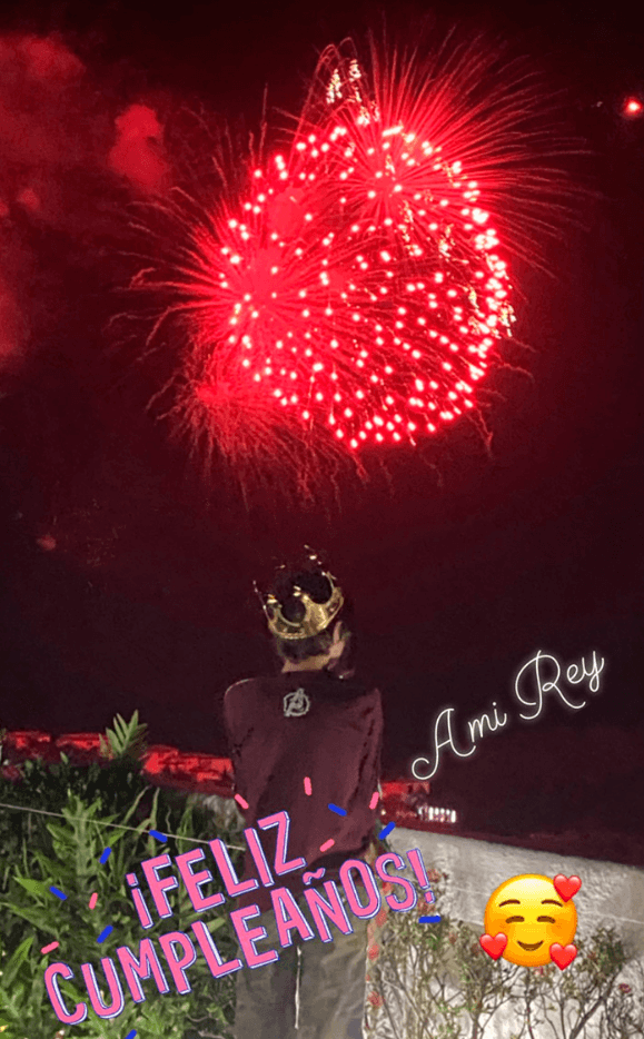 Cada año los festeja por todo lo alto. "Va a cumplir 15 años, ¡qué rápido! En 3, 4 meses
<b>ya cumple sus 15 años</b>", señaló en entrevista en el programa mexicano 'Venga la alegría'.