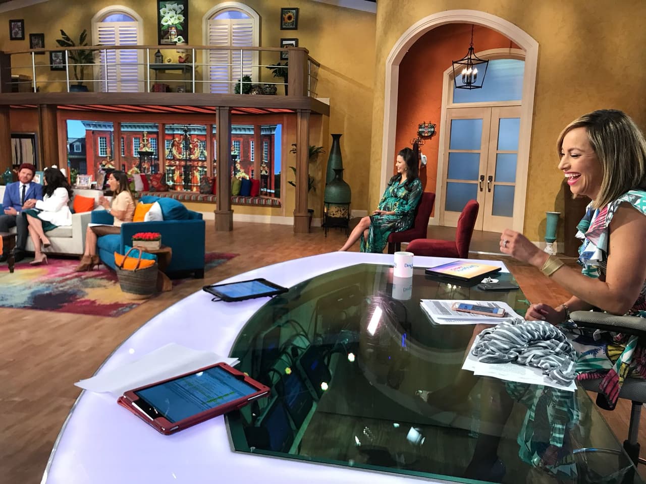 Satcha no podía contener la risa con las confesiones de Meghan y Harry.