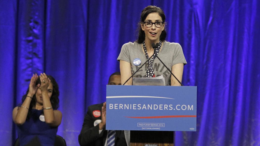 La actriz y comediante Sarah Silverman también es muy vocal con su apoyo a Sanders.