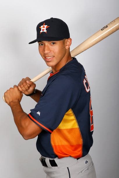 Carlos Correa abre la categoría de los nominados a La Nueva Promesa Hispana del Deporte.