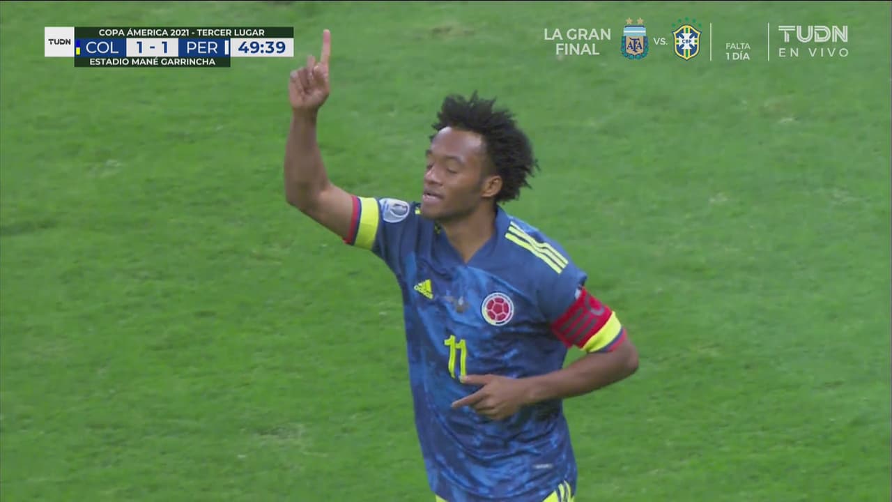 Cuadrado 'madruga' a Perú y marca el 1-1 de tiro libre