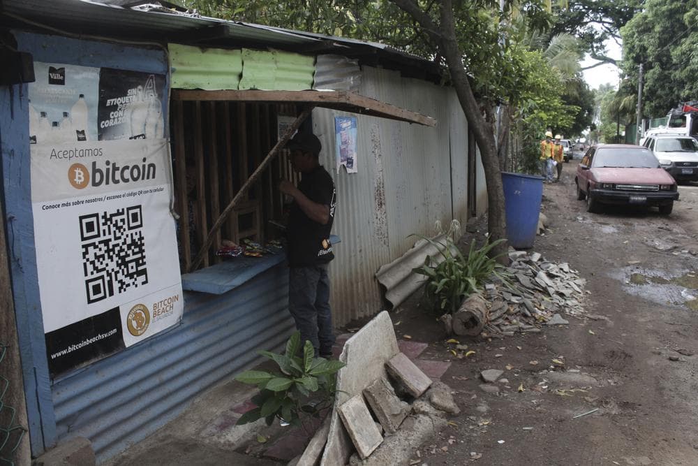 El Salvador es el primer país del mundo en usar el bitcoin como moneda: así funcionará