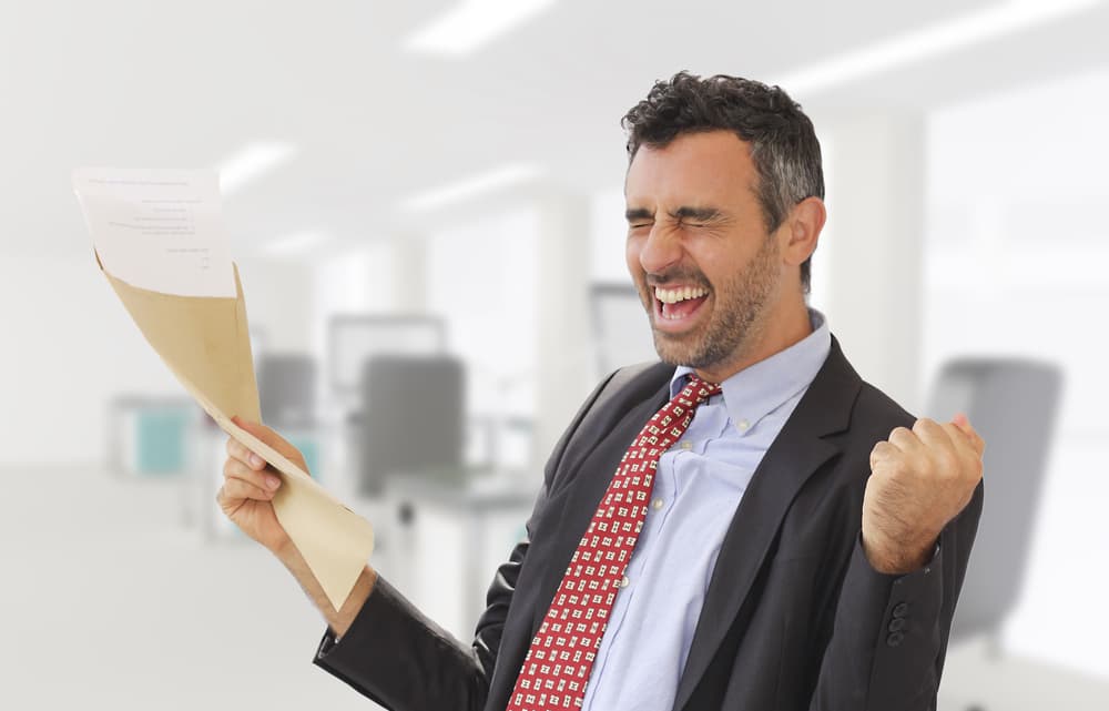 <b>En este Mes del Dragón se acentúa tu compatibilidad amorosa con la Serpiente</b>
<br>
<br>Oportunidades que debes aprovechar este mes: Una oferta de trabajo, empleo o posición nueva que te ayudará a mejorar tus condiciones económicas. La posibilidad de un viaje asociado con tu actividad laboral. 
<br>Peligros que debes evitar: Dejar que el pesimismo o las ideas negativas te impidan disfrutar a plenitud lo que en estos momentos la vida te está ofreciendo.