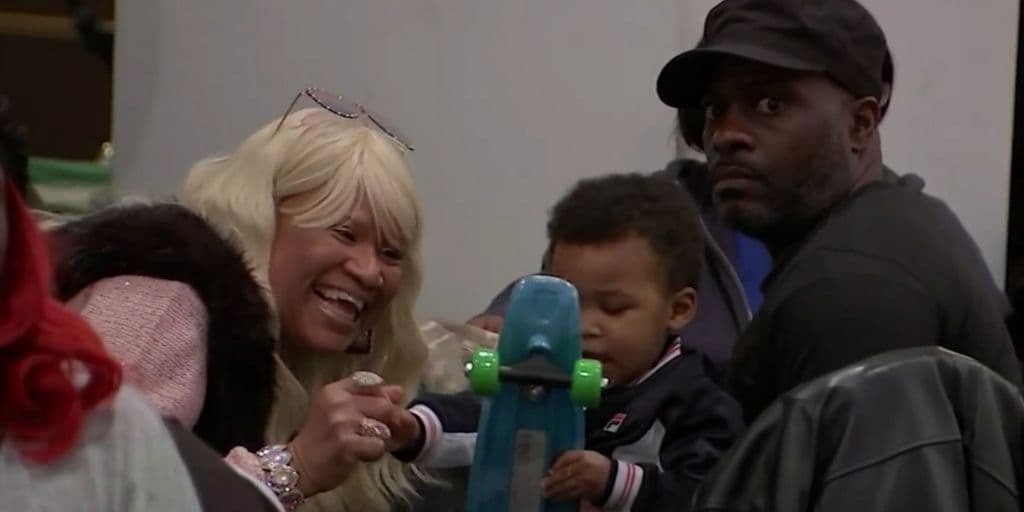 El objetivo de la actividad es brindar un espacio de apoyo a las personas que han sufrido entornos violentos.