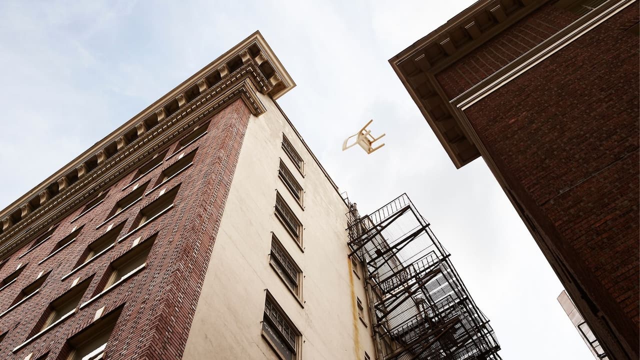 Asegura los objetos que puedan rodar o caerse durante los vientos fuertes.