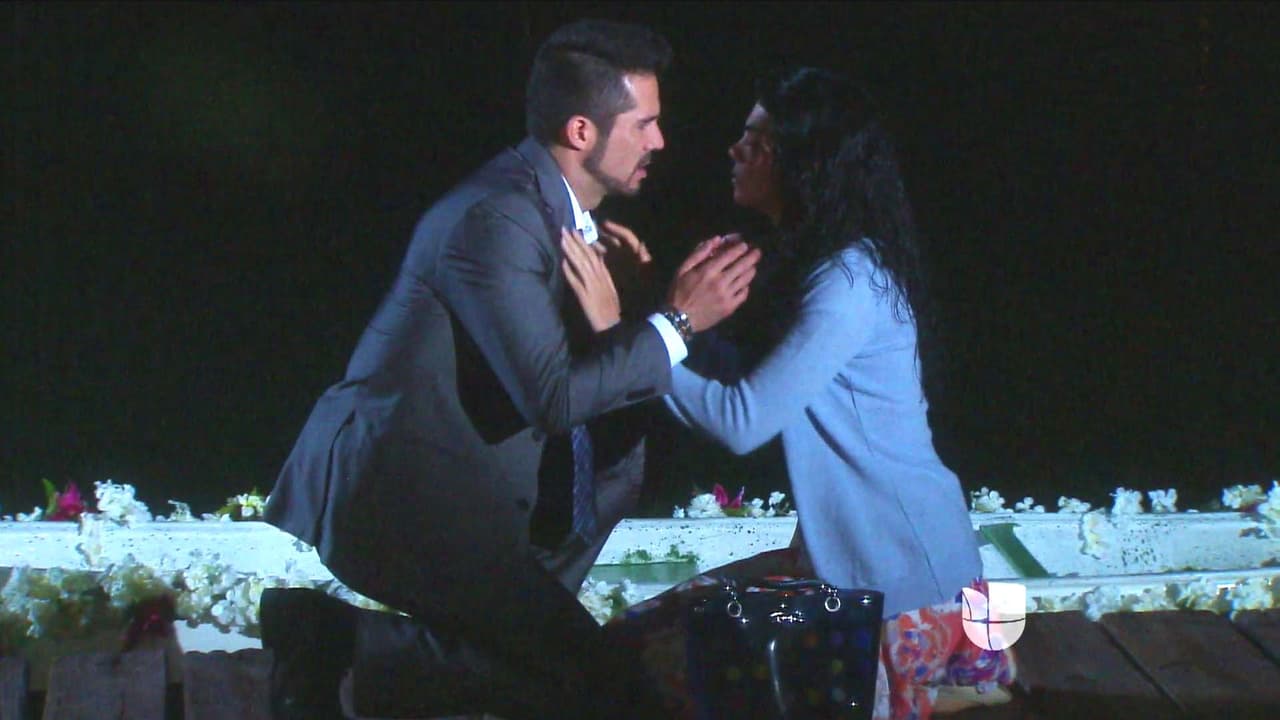 ¡Qué hermosa pareja! Sin duda se aman con locura.