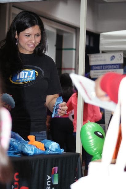 Miles se dieron cita a la octava edición de la Feria Para Aprender, en donde la comunidad hispana recibió información sobre educación en todos los niveles.