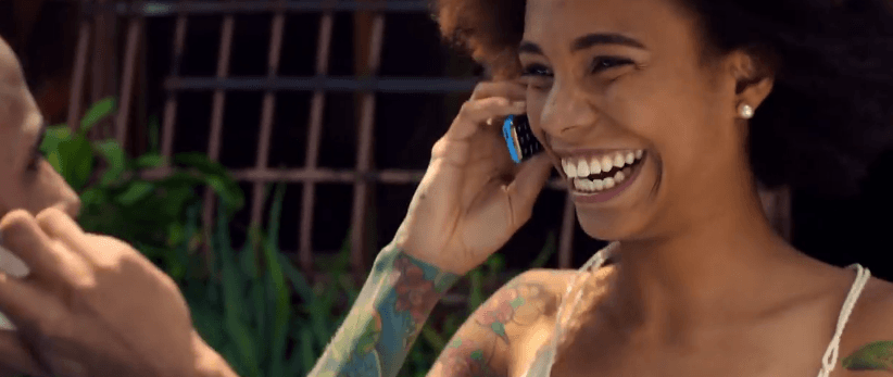 #4 Hazle una llamada a tu pareja. Dile que necesitas verla en estos momentos porque hay algo que ya no puedes ocultarle.