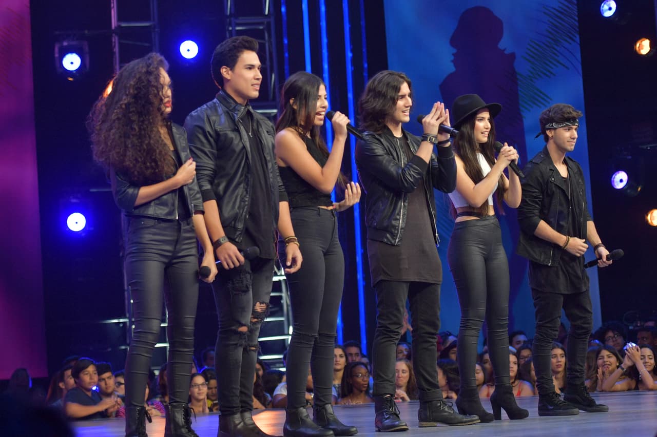 La banda 
<b>Vintage</b> formada por Lianishka, Zhamira, Yashira, Kevin, Félix y Andrés tuvo que asumir un reto.