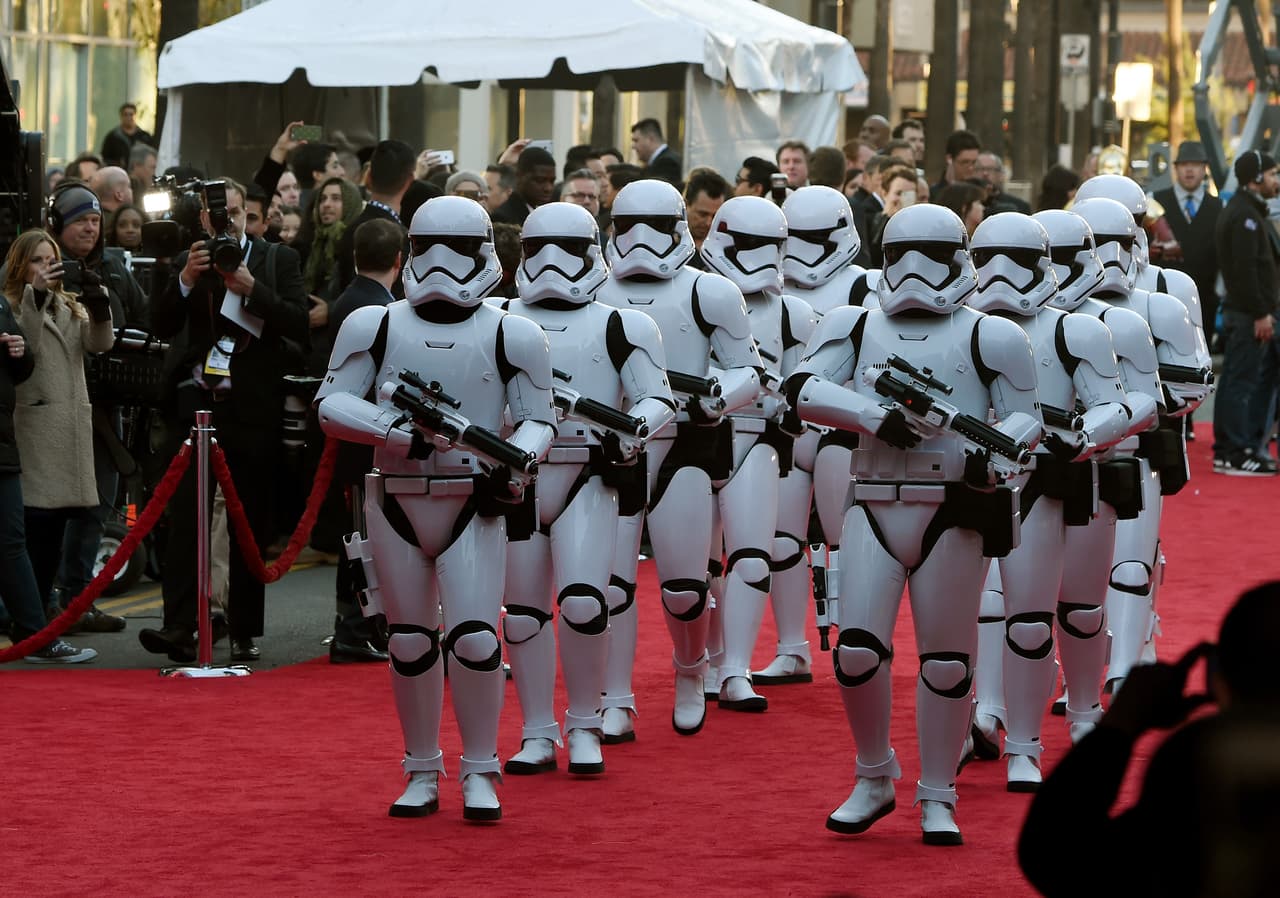 La premier de 'Star Wars: The Force Awakens' estuvo llena de sorpresas.