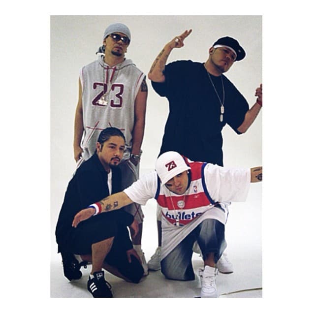 Con este single la agrupación logró marcar un nuevo giro en las letras de "El Divo de Juárez".