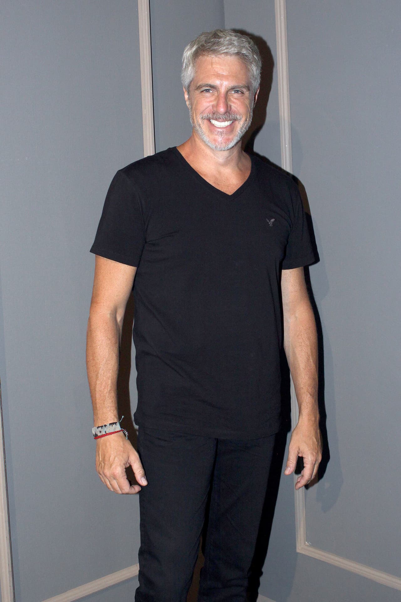 El tiempo pasó y
<b><a href="http://www.univision.com/temas/lisardo">Lisardo</a></b> experimentó el poder participar en diversas producciones televisivas, así como en obras de teatro y en la conducción, pues por un tiempo fue titular del programa '
<b><a href="http://www.univision.com/shows/hoy">Hoy</a></b>'.