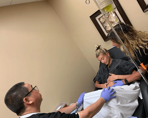 Seis meses después de casarse por la vía civil con la modelo 
<b><a href="https://www.instagram.com/haileybieber/" target="_blank">Hailey Baldwin</a></b>, el cantante canadiense Justin Bieber anunció en su cuenta de Instagram que se convertirían en padres.