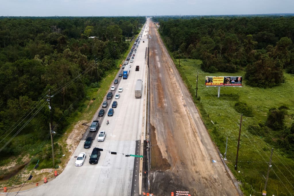 La falta de energía eléctrica afecta hasta el tránsito, donde semáforos inoperantes provocan congestiones.