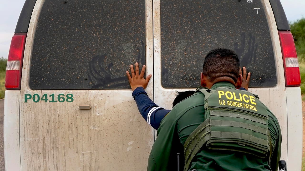 “No venimos a hacer cosas malas”: operativos migratorios al azar generan temor en El Monte