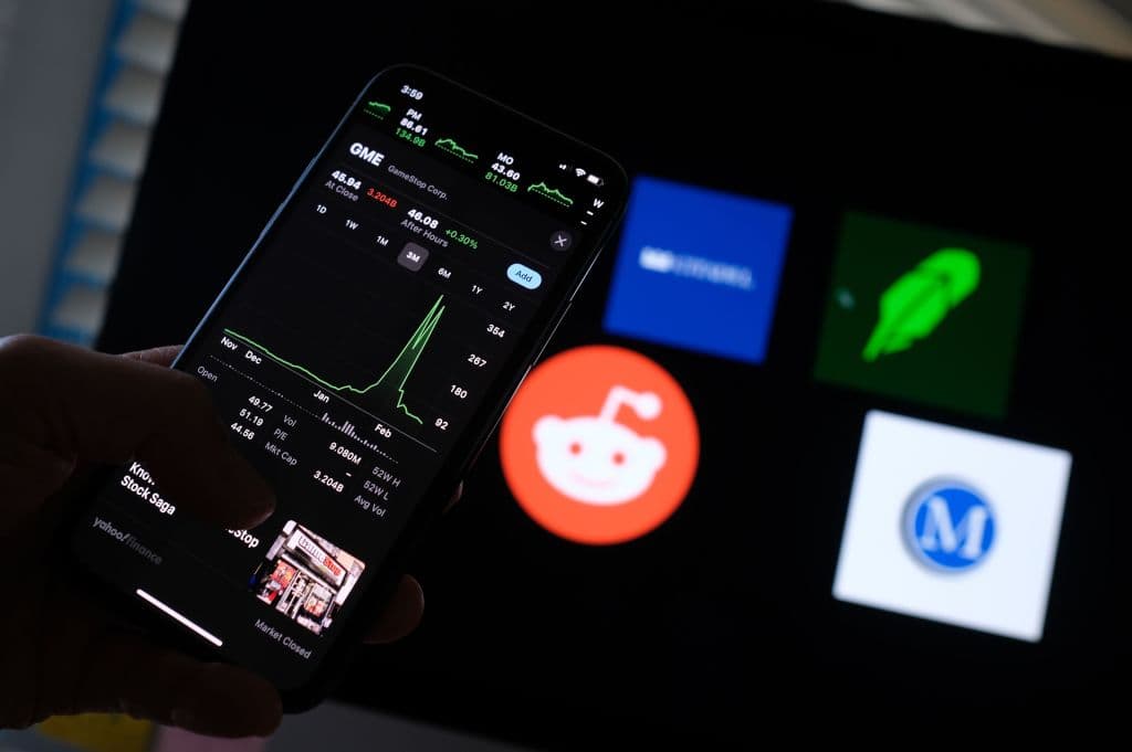 ¿Por qué las acciones de GameStop suben otra vez? Un cono de helado puede explicarlo