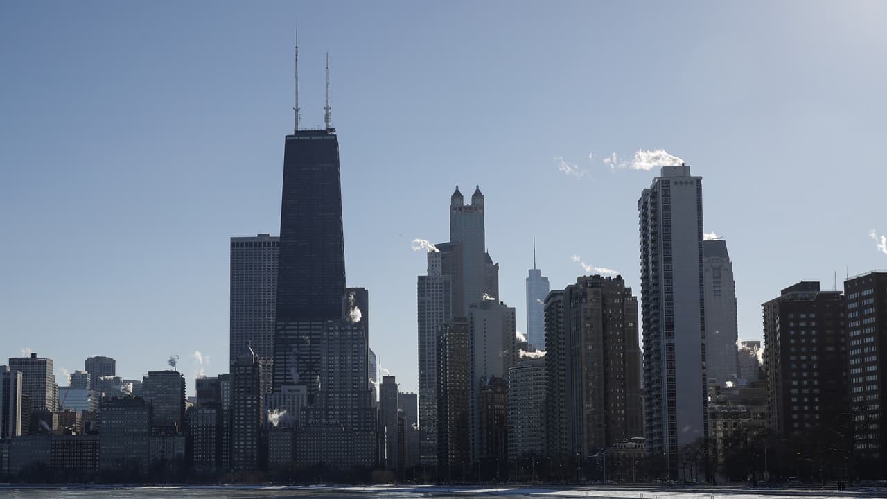 Sol y temperaturas templadas este martes, pero el fuerte viento continúa