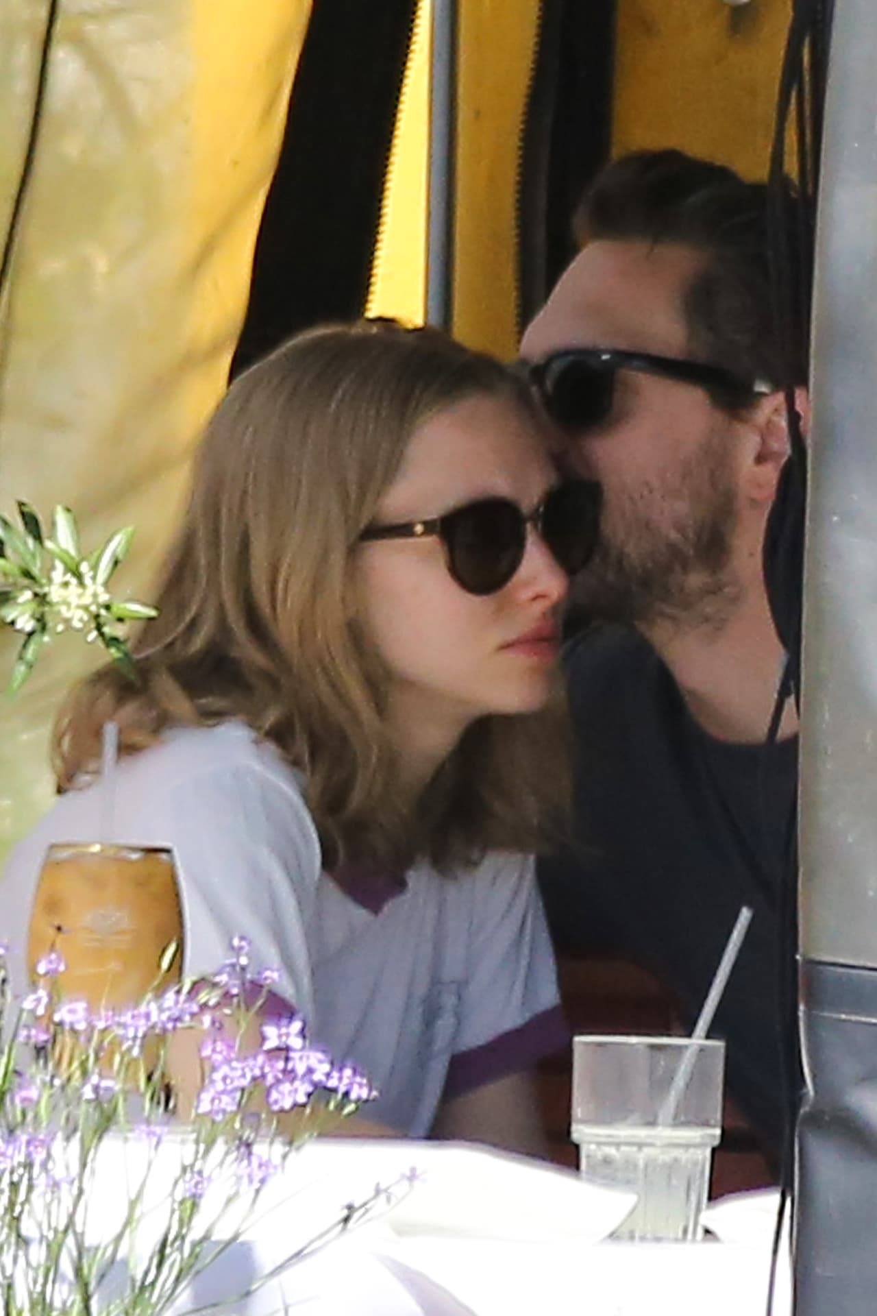 Luego se secreteaban al oído.