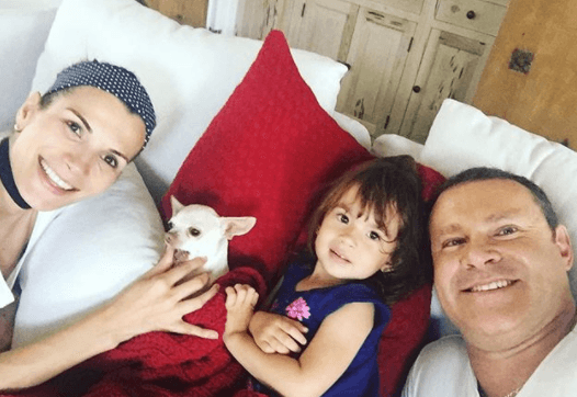 Alan Tacher pasó muy a gusto la tarde del Día de Acción de Gracias: "Los queremos", escribió el conductor.