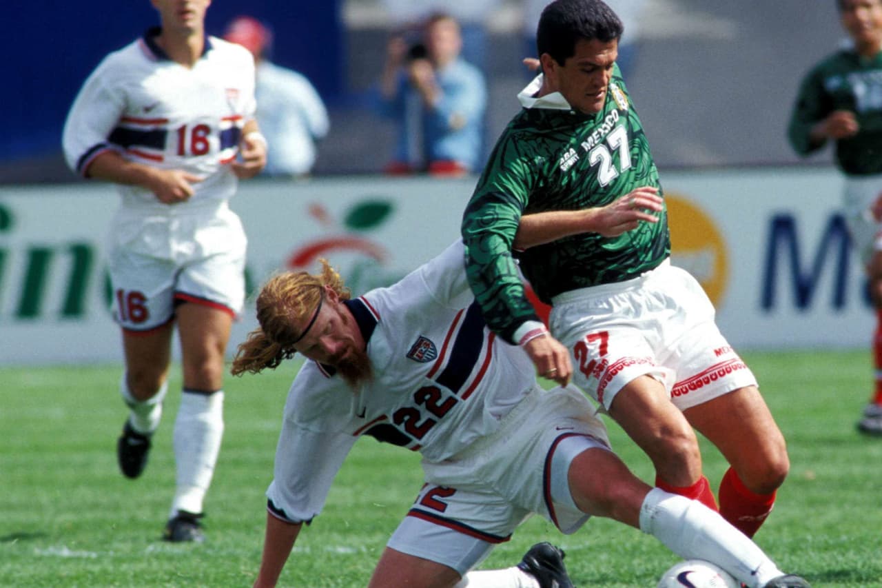 Desde 1980 no habían jugado entre sí un partido de Eliminatoria. El “reencuentro” fue el 20 de abril de 1997 en Foxboro, en el Hexagonal previo a Francia 1998, donde pactaron un empate a dos goles.