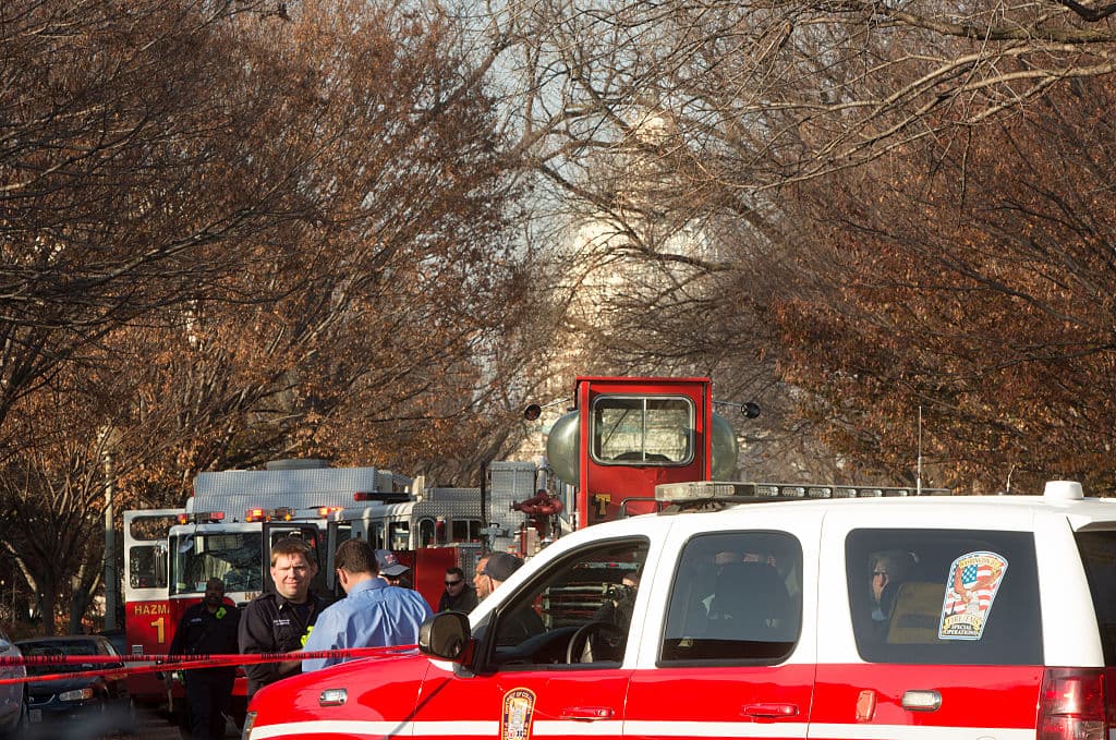 En un primer chequeo los bomberos no encontraron a nadie. Cinco días después aparece vivo un hombre de 74 años de edad. (Foto de archivo)