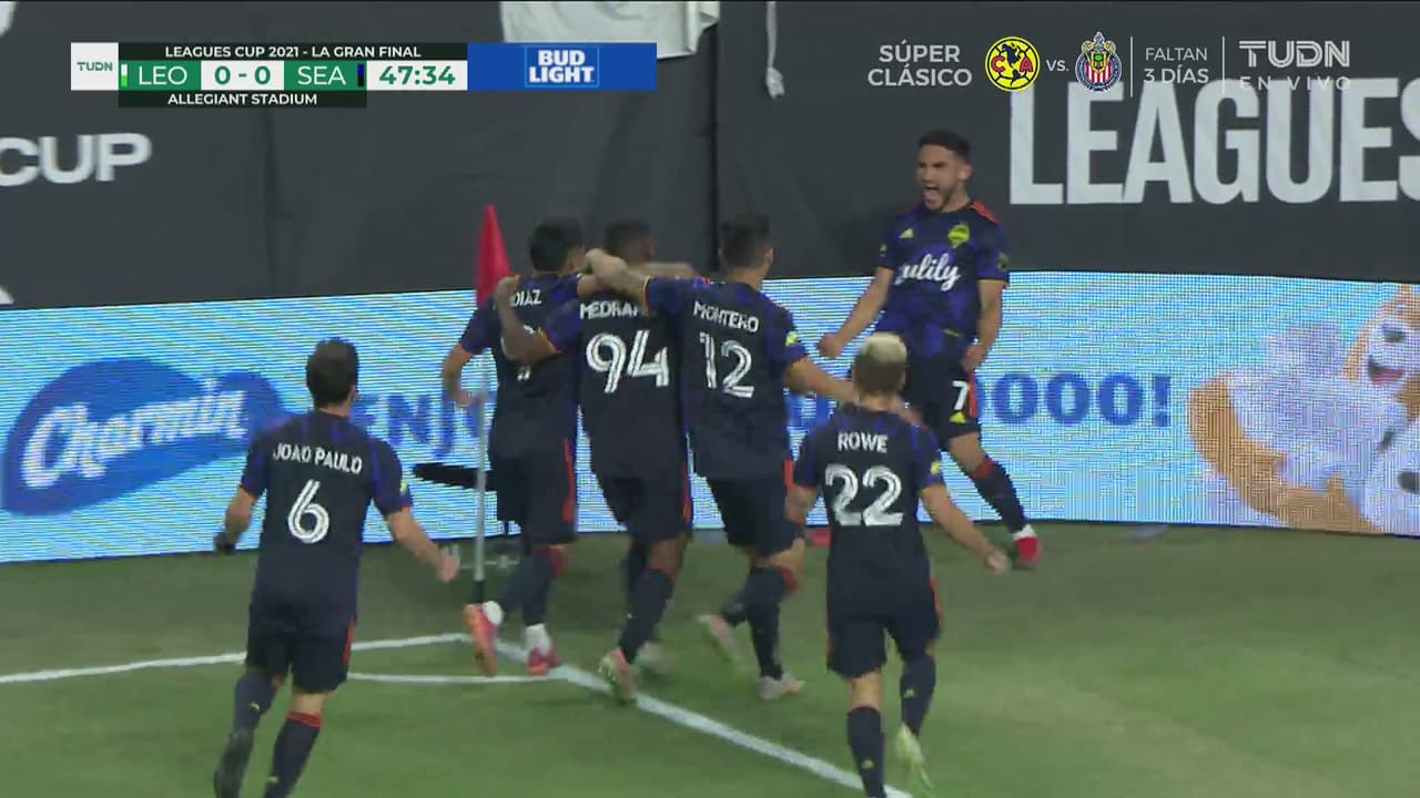 ¡Sounders pega primero! Definición de killer de Cristian Roldán para 0-1