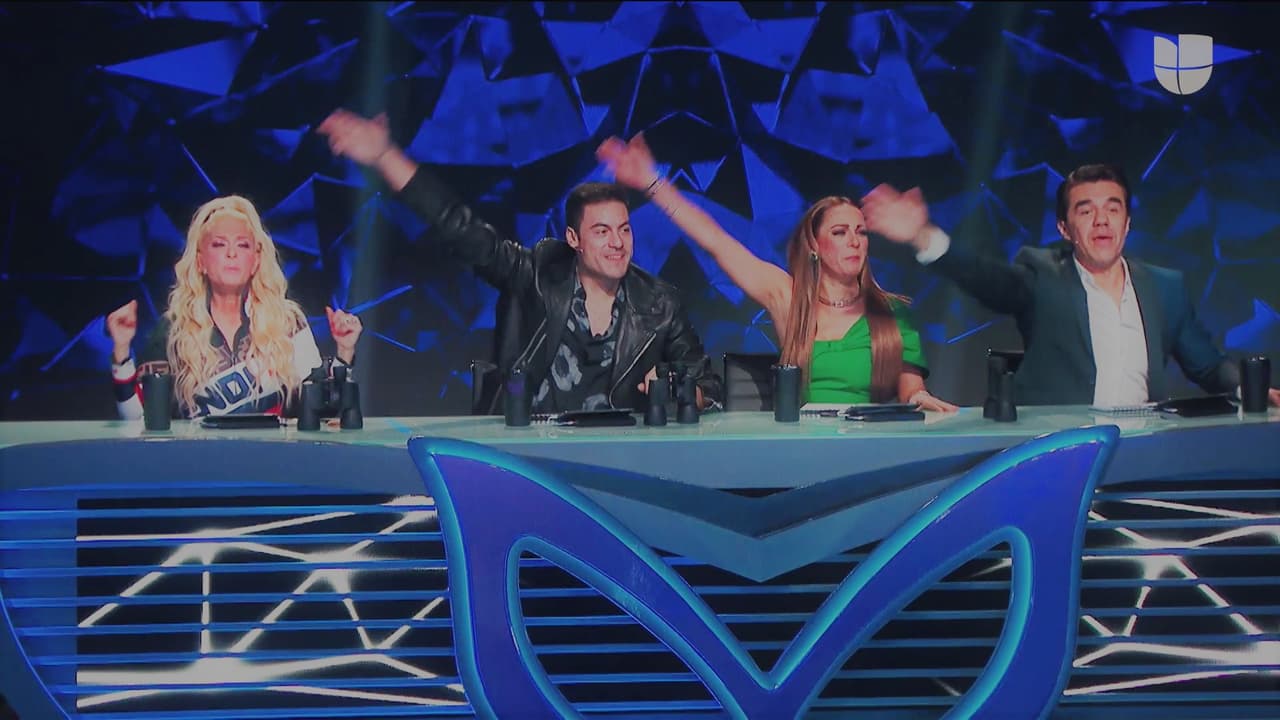 Ya en ambiente, los cuatro investigadores hicieron parte de la coreografía. Ver a los 5 de los 10 personajes que quedan en la competencia compartir escenario fue un deleite para ellos y el público.