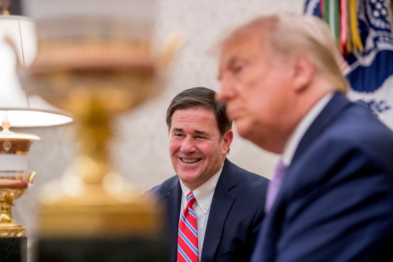 Ducey elogió el sistema de votación de Arizona pero dijo que los resultados podrían no estar listos el día de las elecciones