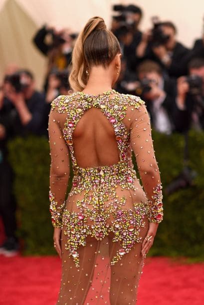 En la gala del MET las tres sensuales famosas dejaron a muchos boquiabiertos con sus curvas al descubierto. ¿Quién las lució mejor?