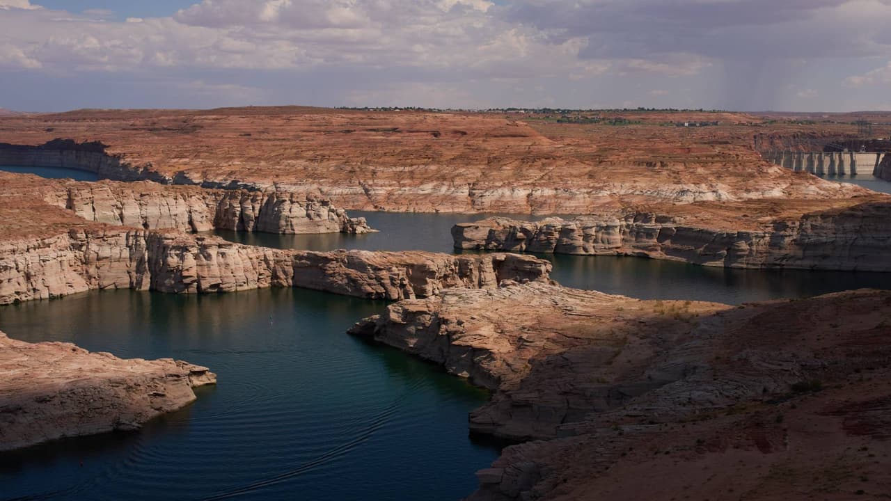 Ahora en el lago Powell: Localizan restos humanos en sección del condado Kane