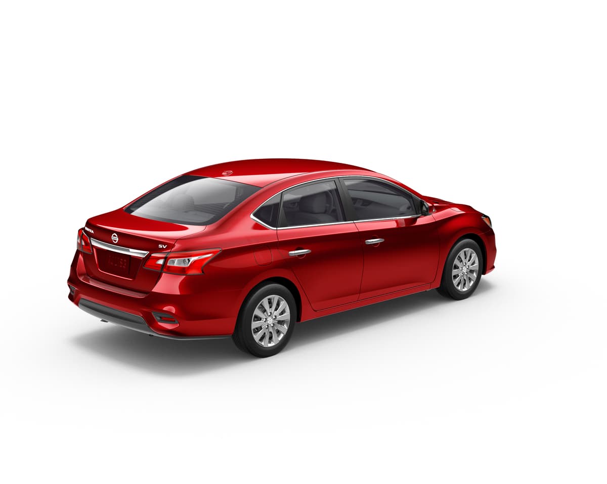 <b>Nissan Sentra (México)</b>
<br>Precio: 13,400 dólares 
<br>Motor: cuatro cilindros, 1.8 litros de 129 hp
<br>Bolsas de aire: dos (frontales para conductor y pasajero)
<br>Frenos ABS, BA y EBD, frenos de disco en las cuatro ruedas