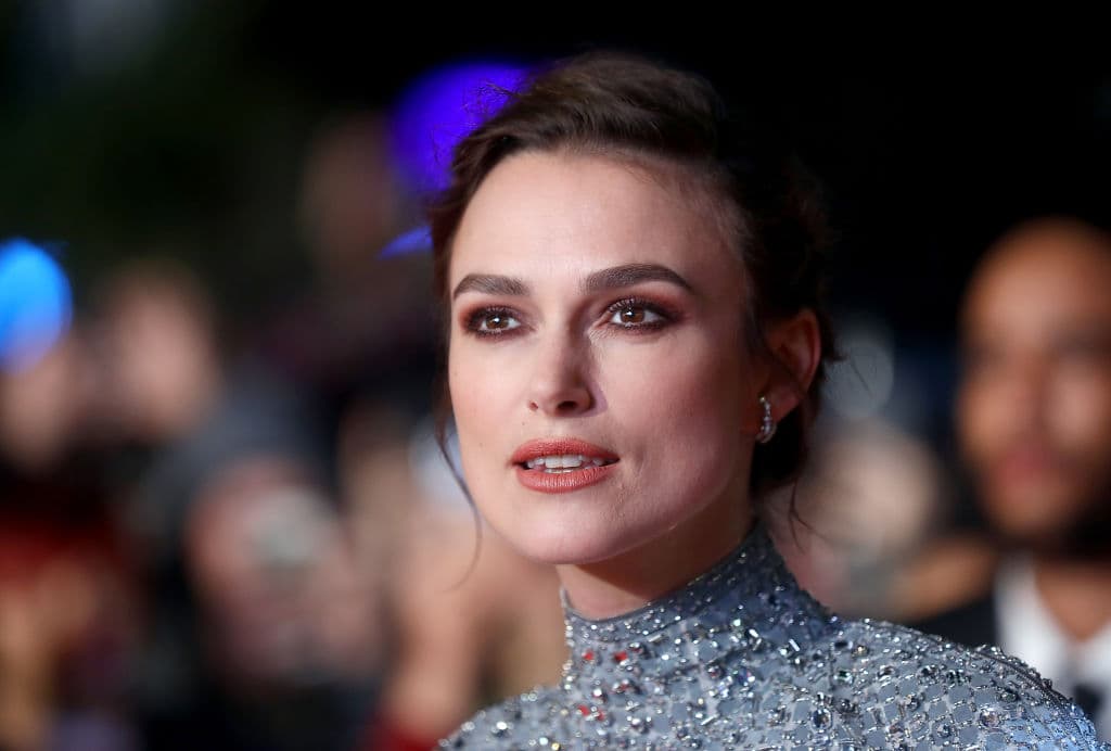 Keira Knightley: dio una buena explicación de por qué no cree en Dios en 2012. “Si no fuera atea podría librarme de todo. Solo tendría que pedir perdón y sería perdonada. Suena mucho mejor que tener que vivir con culpa”.
