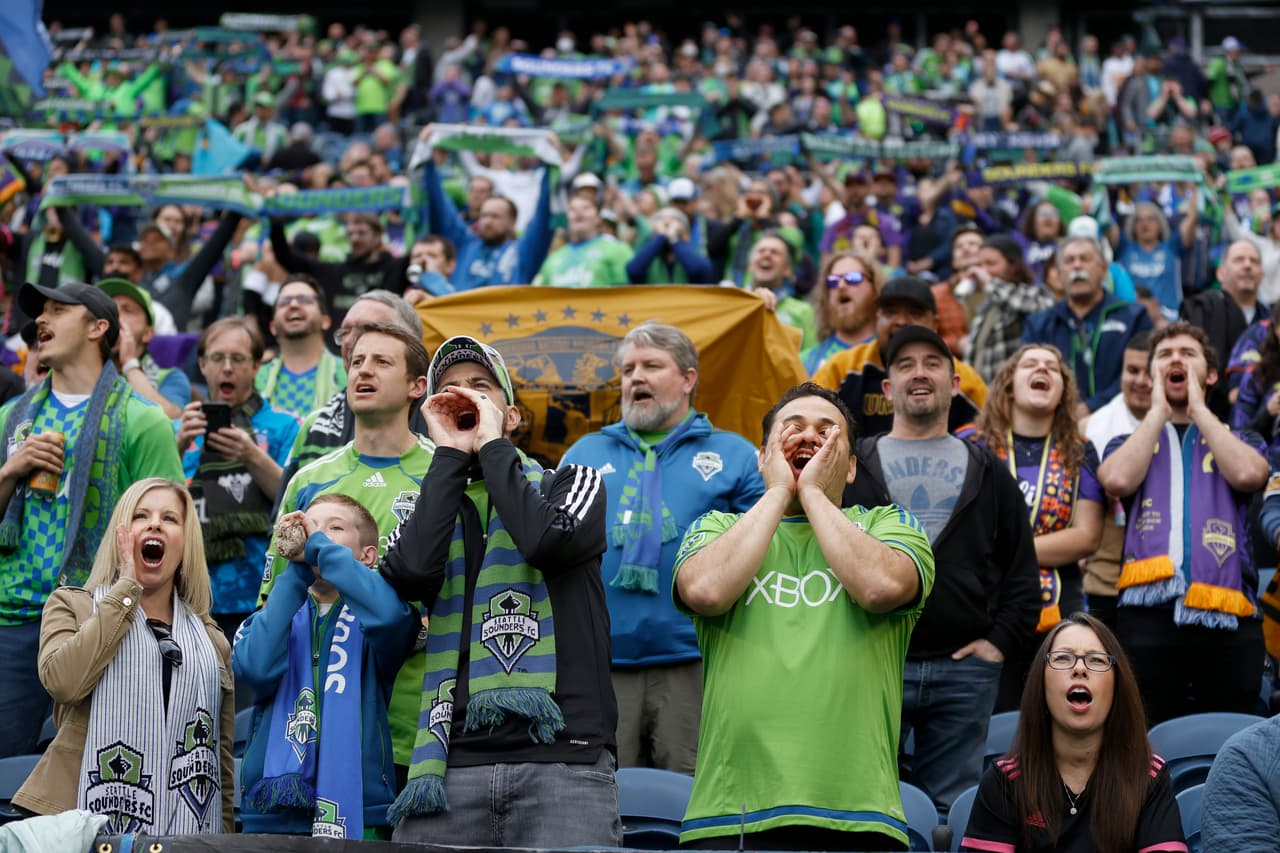 Seattle Sounders fue ampliamente superior a Pumas y se impuso con un doblete de Raúl Ruidíaz y otro tanto de Nicolás Lodeiro.