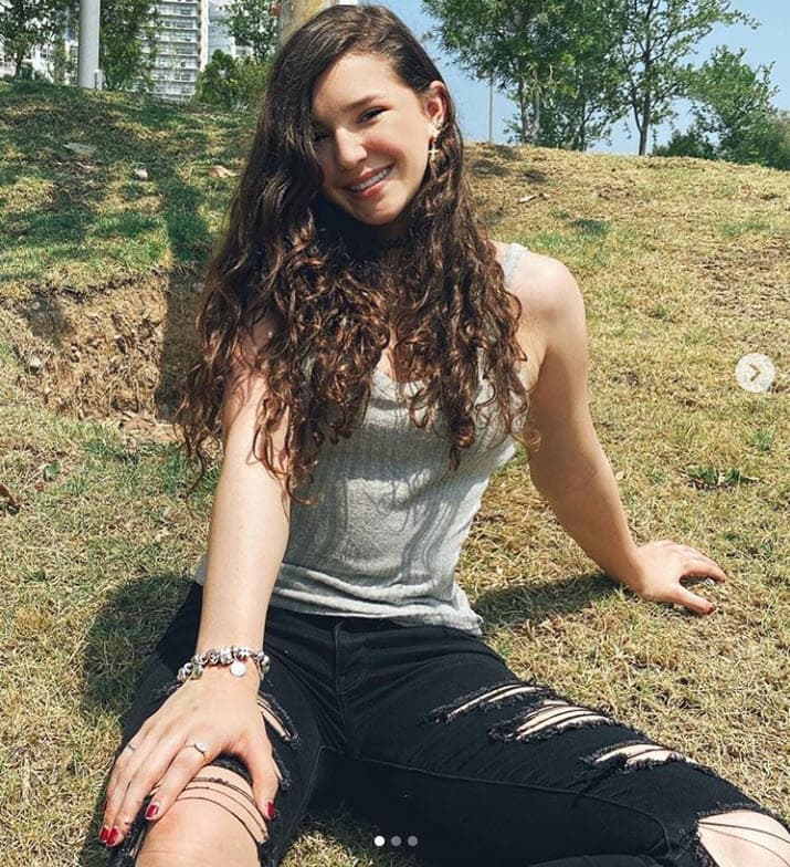 La joven tuvo que festejar en casa solo con su familia ante la orden de 
<b><a href="https://www.univision.com/shows/noticiero-univision/covid-19-los-cdc-analizan-cambiar-las-reglas-de-aislamiento-social-para-trabajadores-esenciales-video" target="_blank">aislamiento social</a></b>
<a href="https://www.univision.com/shows/noticiero-univision/covid-19-los-cdc-analizan-cambiar-las-reglas-de-aislamiento-social-para-trabajadores-esenciales-video" target="_blank"> </a>para evitar más contagios de covid-19. 
<br>