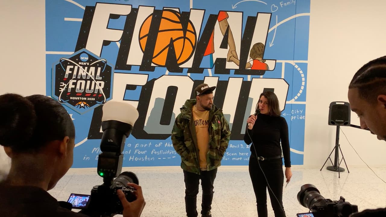 Nacido el 1 de enero de 1982 en Houston, “Donkeeboy” dice estar orgulloso de formar parte de las celebraciones del torneo Final Four.