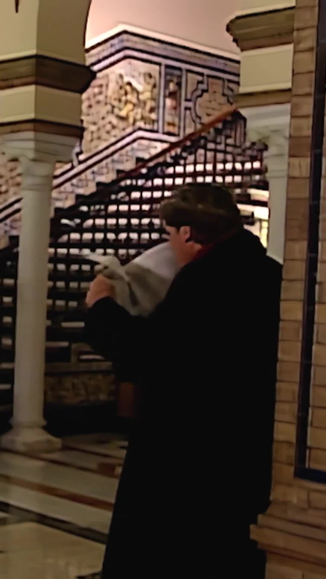 Lucía y Santiago se encuentran enamorados