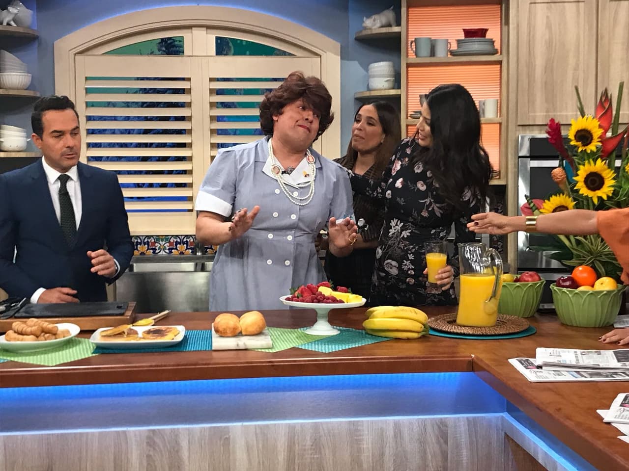 Pero además hizo un anuncio especial, ella también estará en Teletón junto a Raúl González.