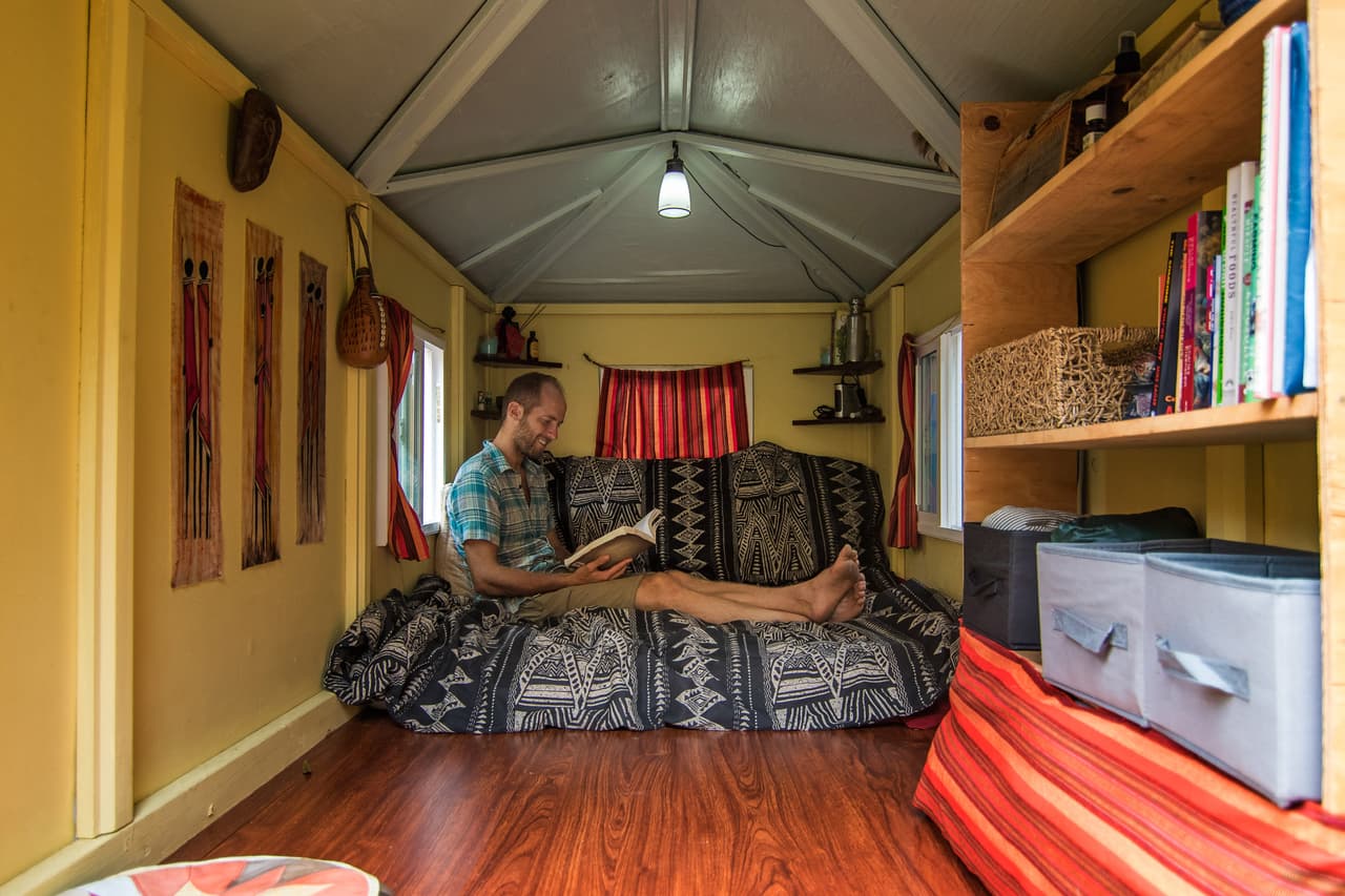 “Mi vida es un ejemplo de cuánto podemos vivir en paz con la tierra, si lo elegimos”, reflexiona él.