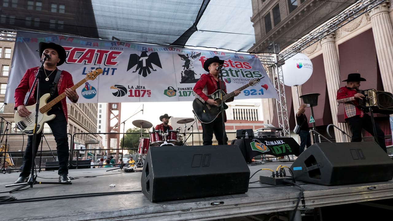 La celebracion de Independencia en el Fulton Mall