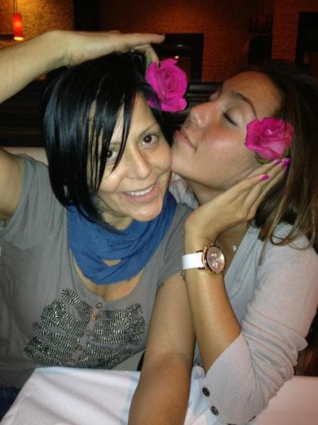 Por muchas razones Alejandra Guzmán es uno de los emblemas de la música contemporánea en México, es por eso que hoy le deseamos un muy feliz cumpleaños.