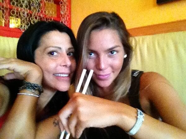 Alejandra se convirtió en mamá de la linda Frida Sofía, el 13 de marzo de 1992.