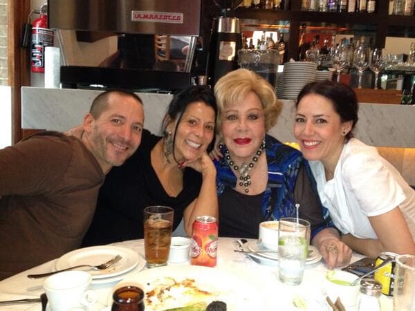 Por parte de su mamá, tiene tres medias hermanas: Silvya Pasquel y Viridiana Alatriste.