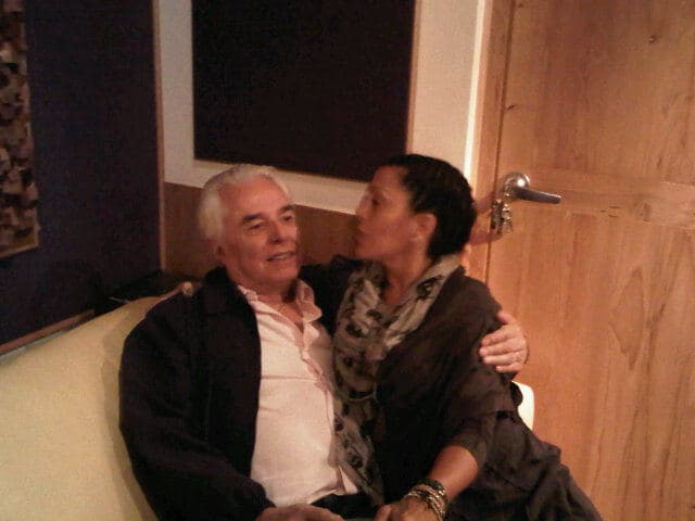 Otro de los factores que la han mantenido a flote, es su familia.