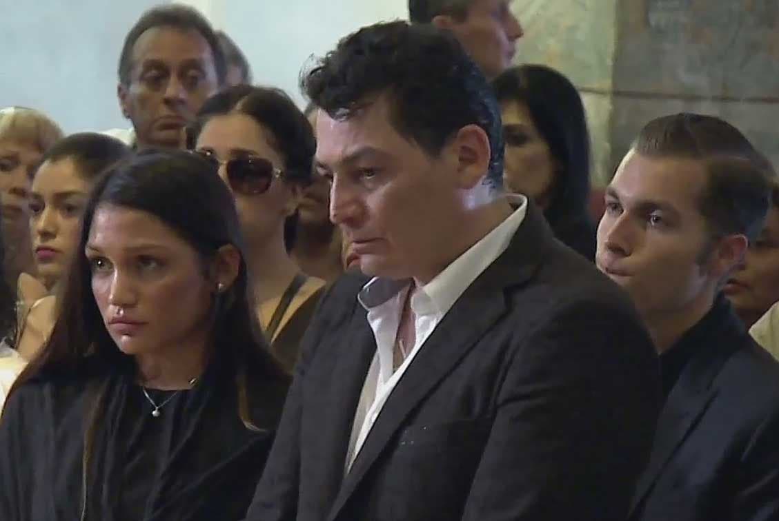 Y en medio de su pena, José Manuel tuvo que coordinar los funerales multitudinarios que le hicieron al 'Huracán del Sur' en diferentes lugares de México.