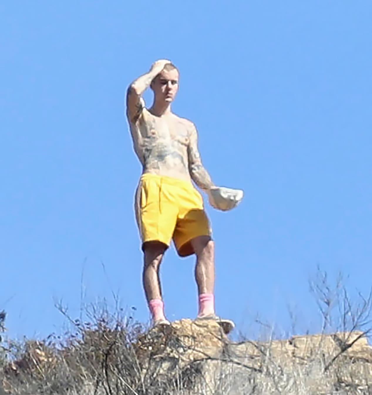 El hecho de que Justin Bieber se rapara, ha preocupado a algunos de sus fans, pues en redes sociales lo han interpretado como 
<b>un acto de rebeldía y de innestabilidad emocional.</b>