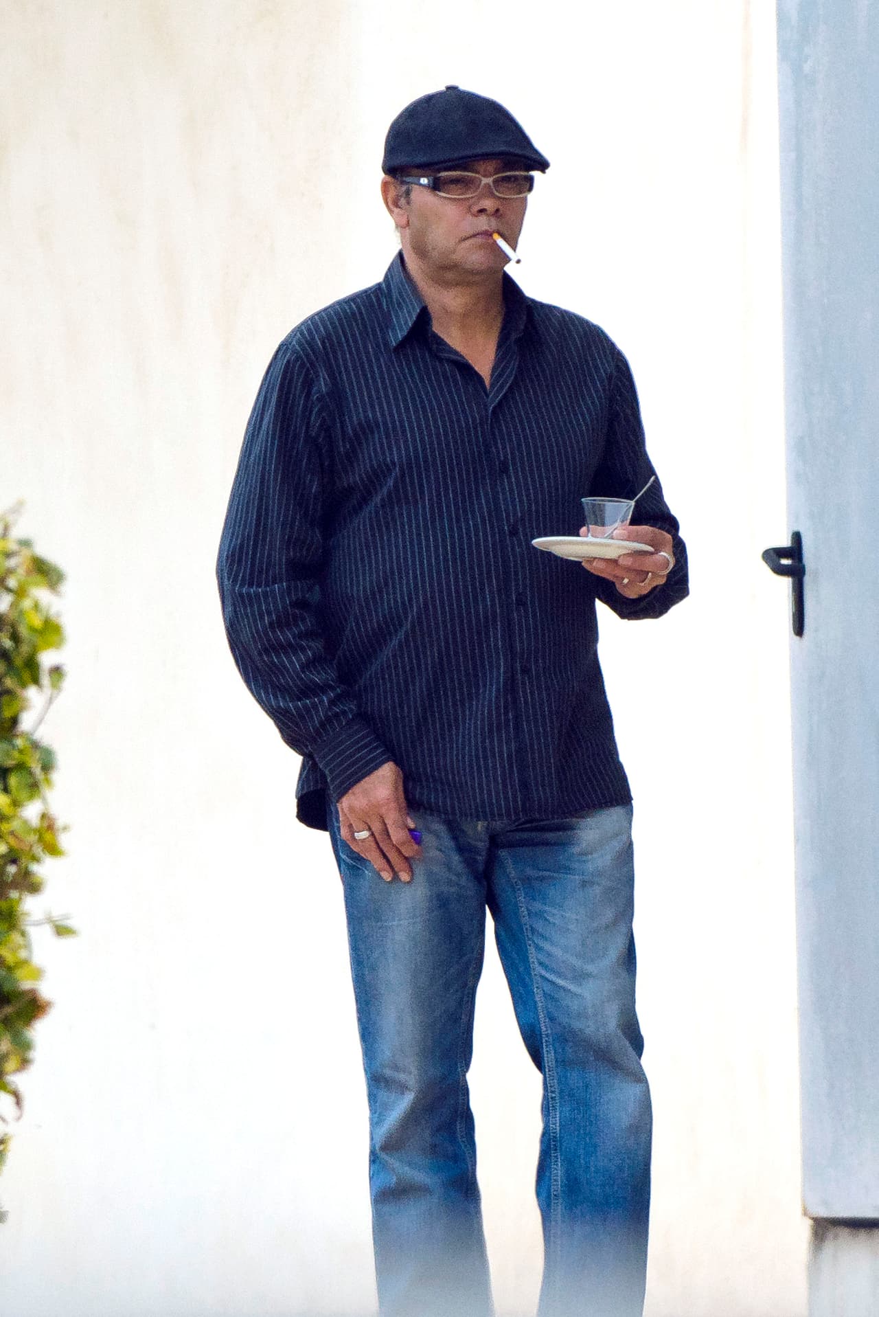 A pesar de ser padre de una famosa estrella hollywoodense, el señor jamás abusó de ello.