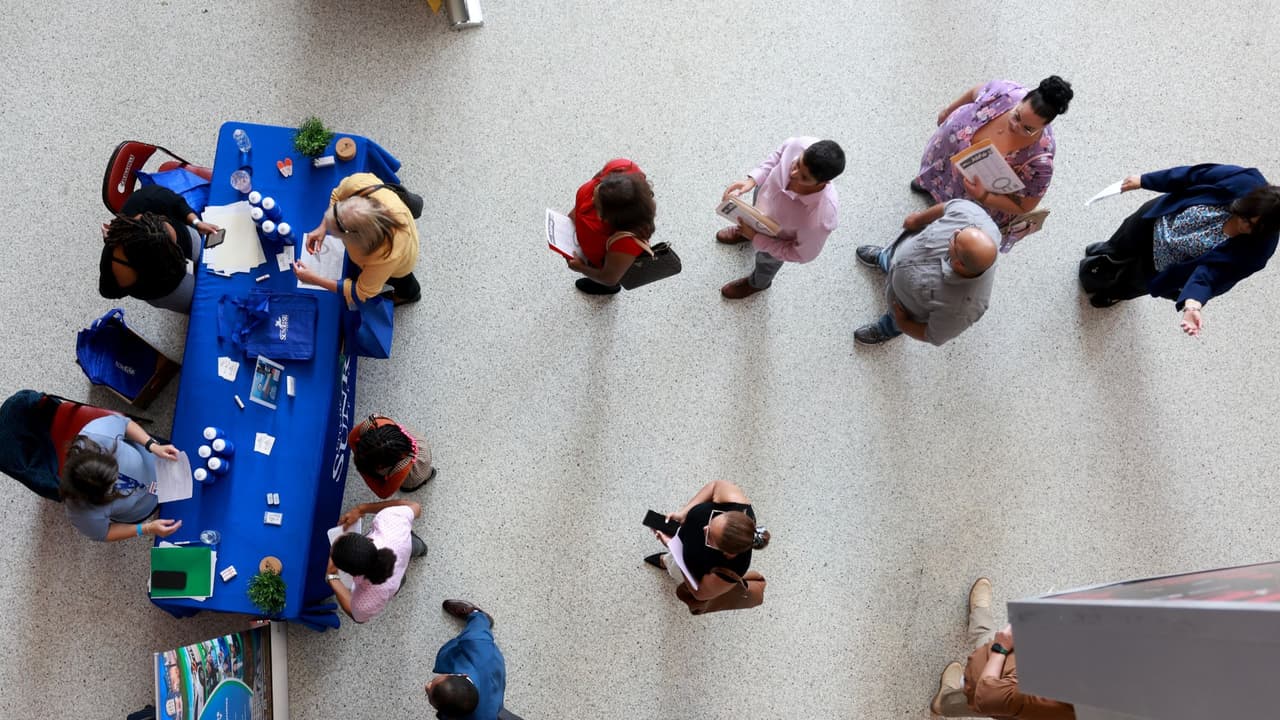 Ciudad de Nueva York llevará a cabo ferias de empleo en los cinco condados en julio